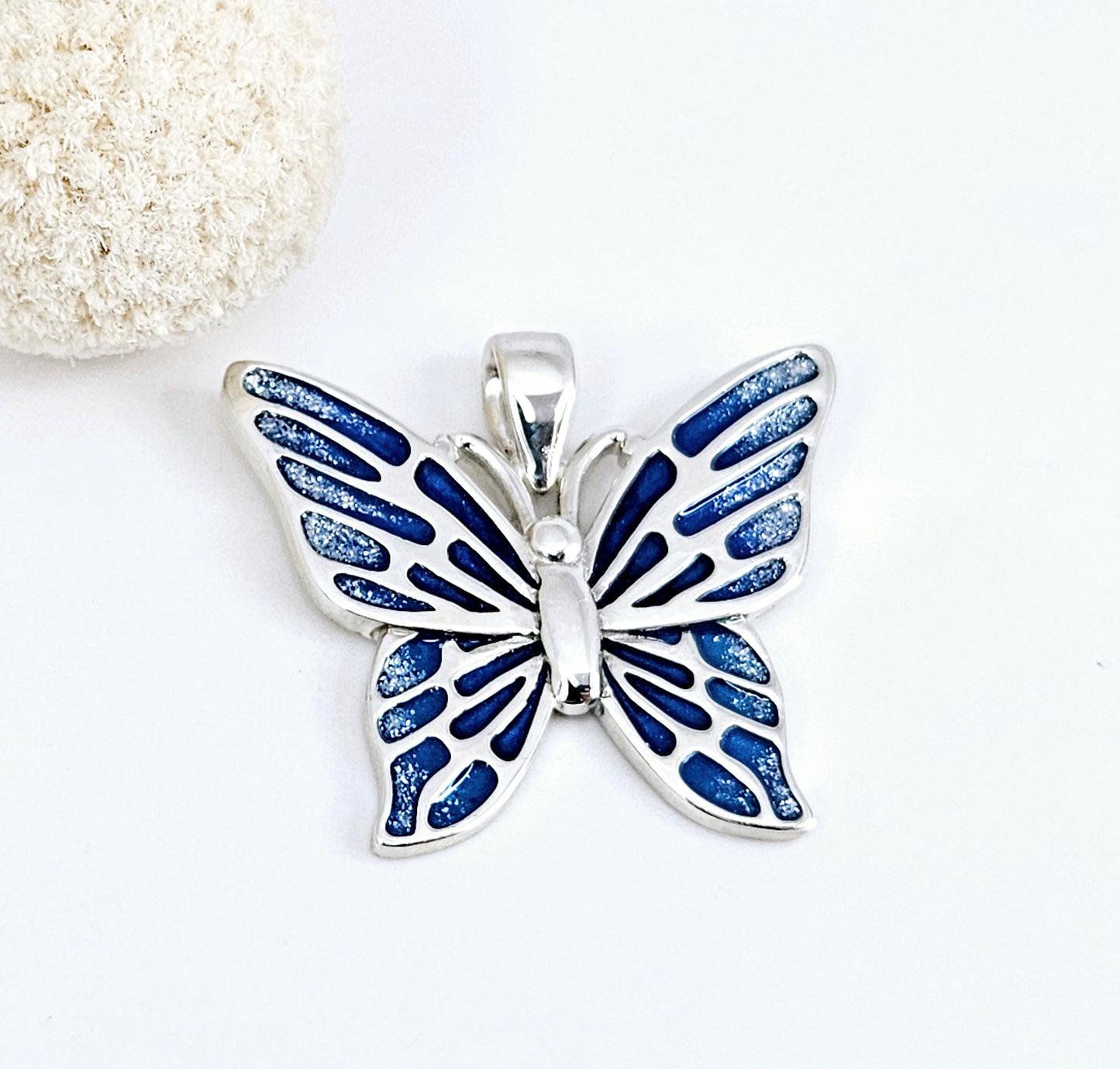 Butterfly Kisses - Pendant