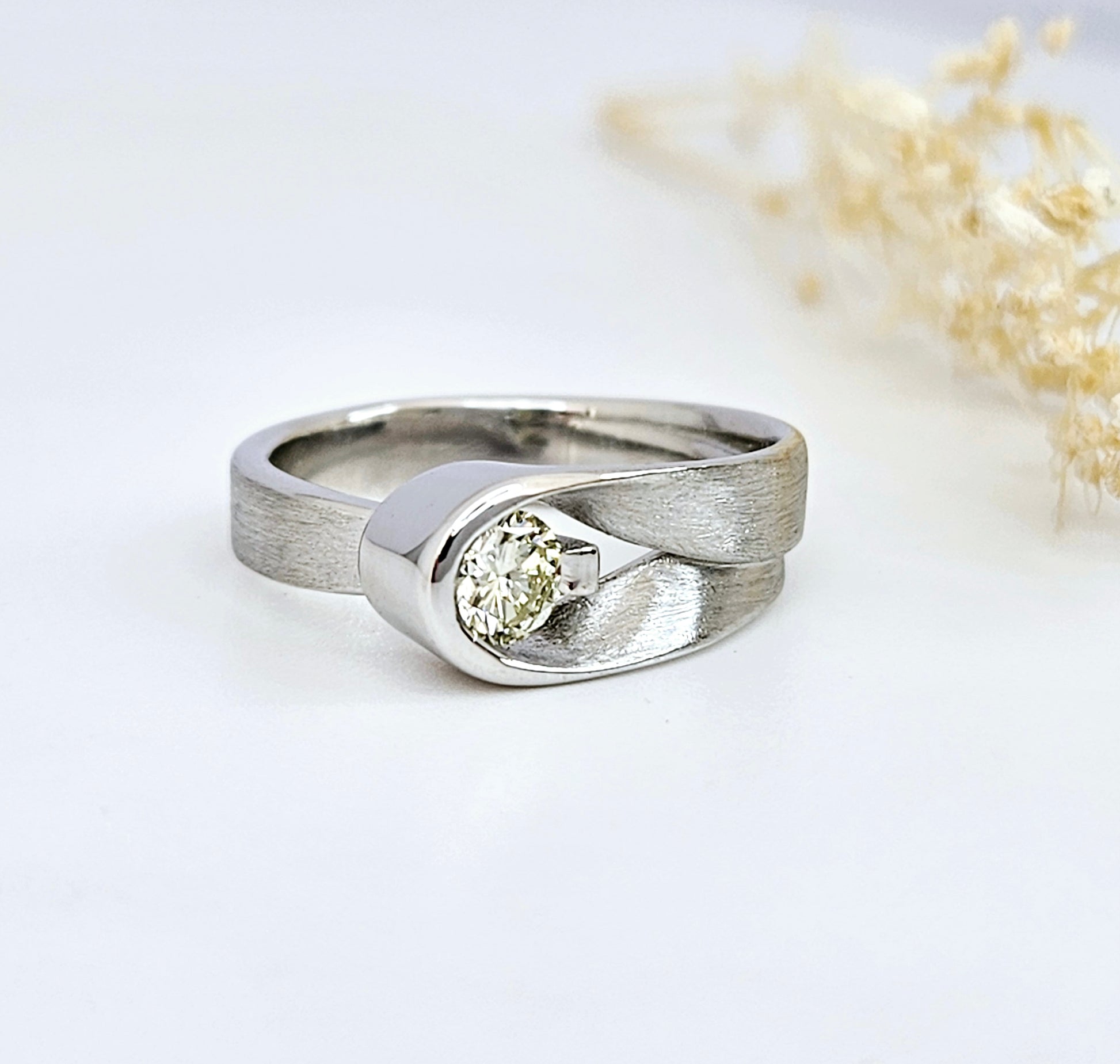 Endless Love - Ring