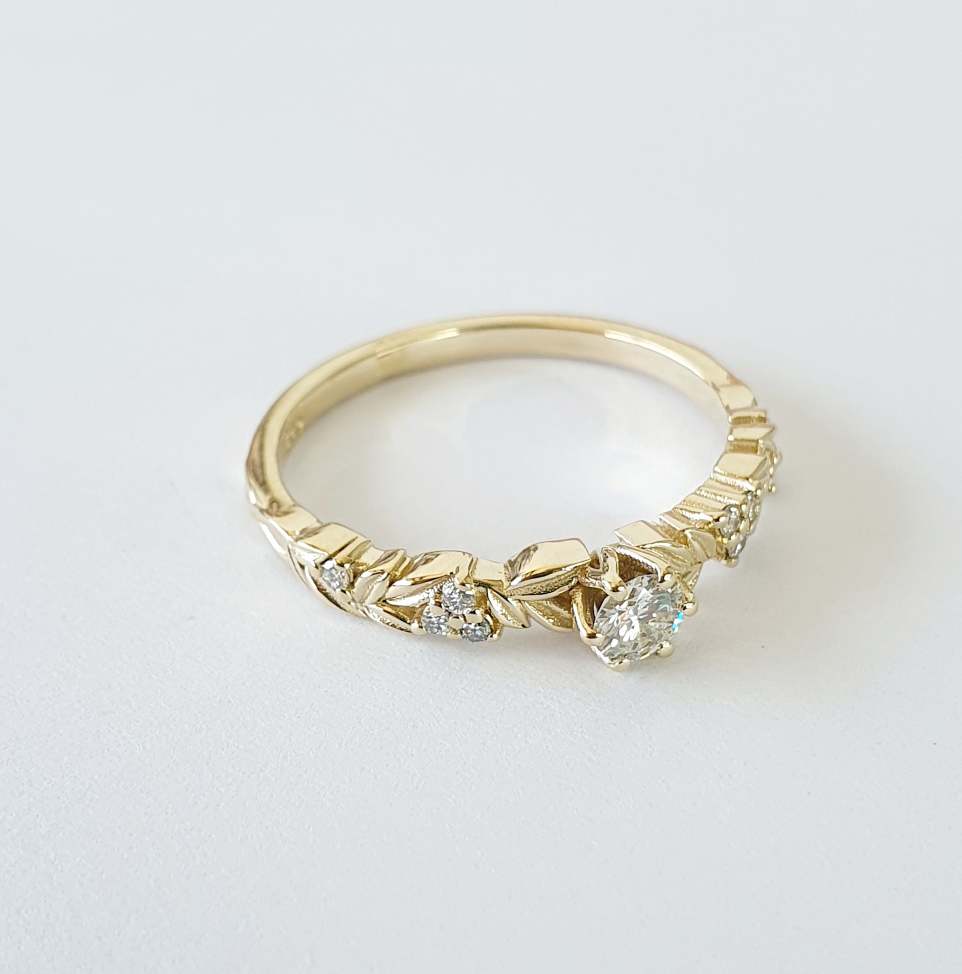 Olive Leaf - Scattered Diamonds - Ring