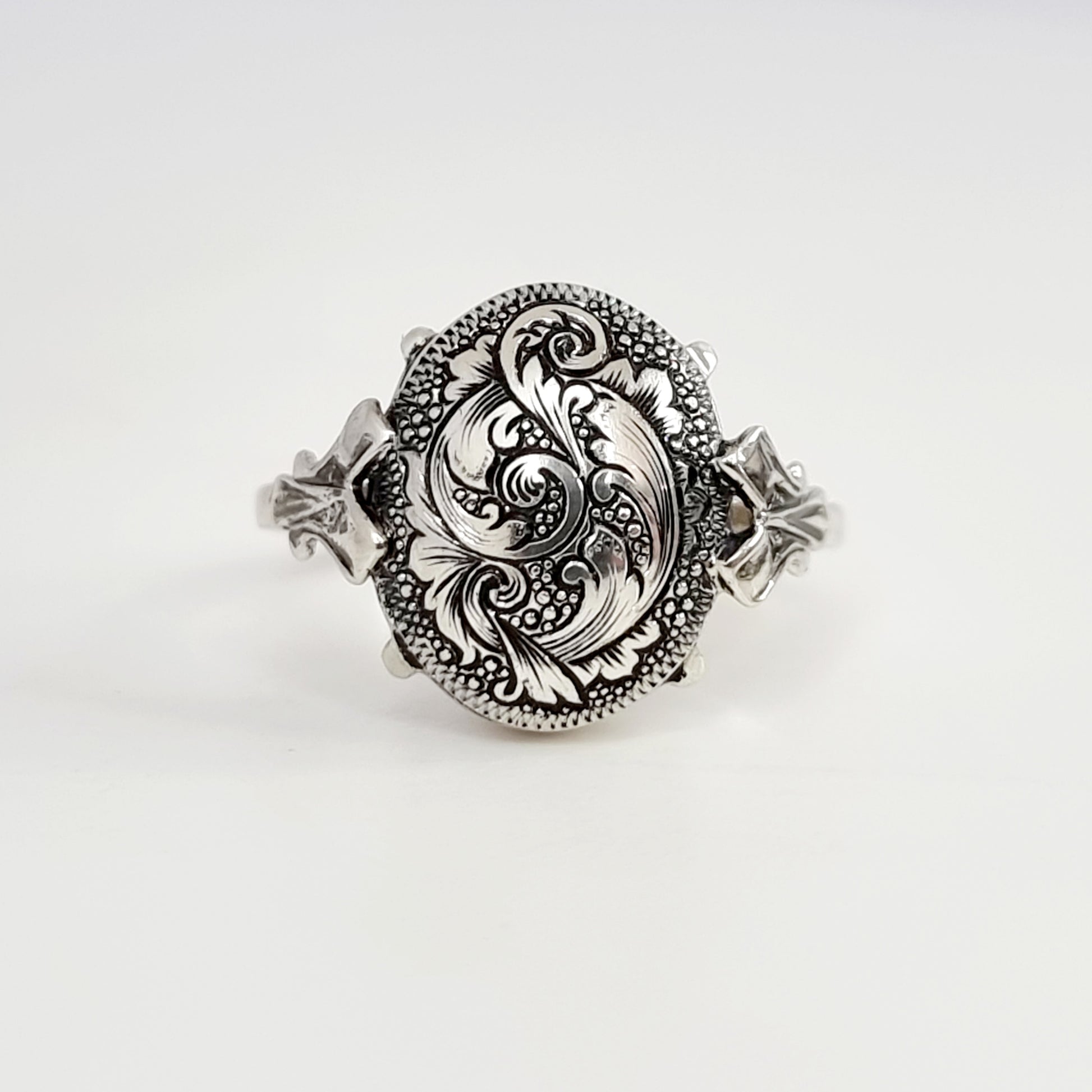 Antique Garden - Ring