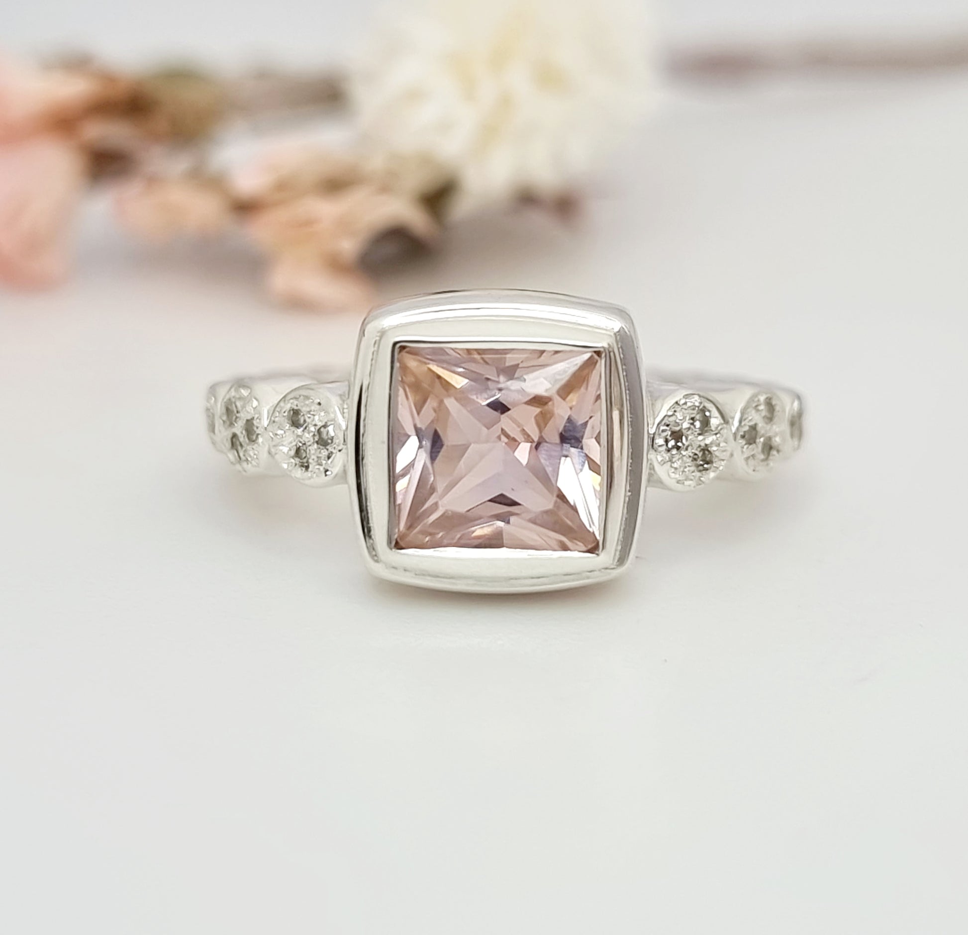 Princess Morganite - Ring